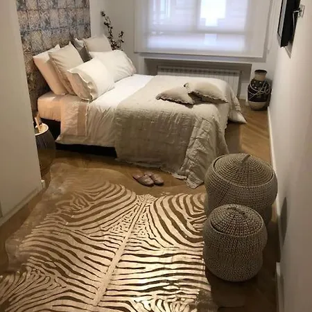Piso Moderno Y Acogedor En Zona Centrica Ла-Корунья